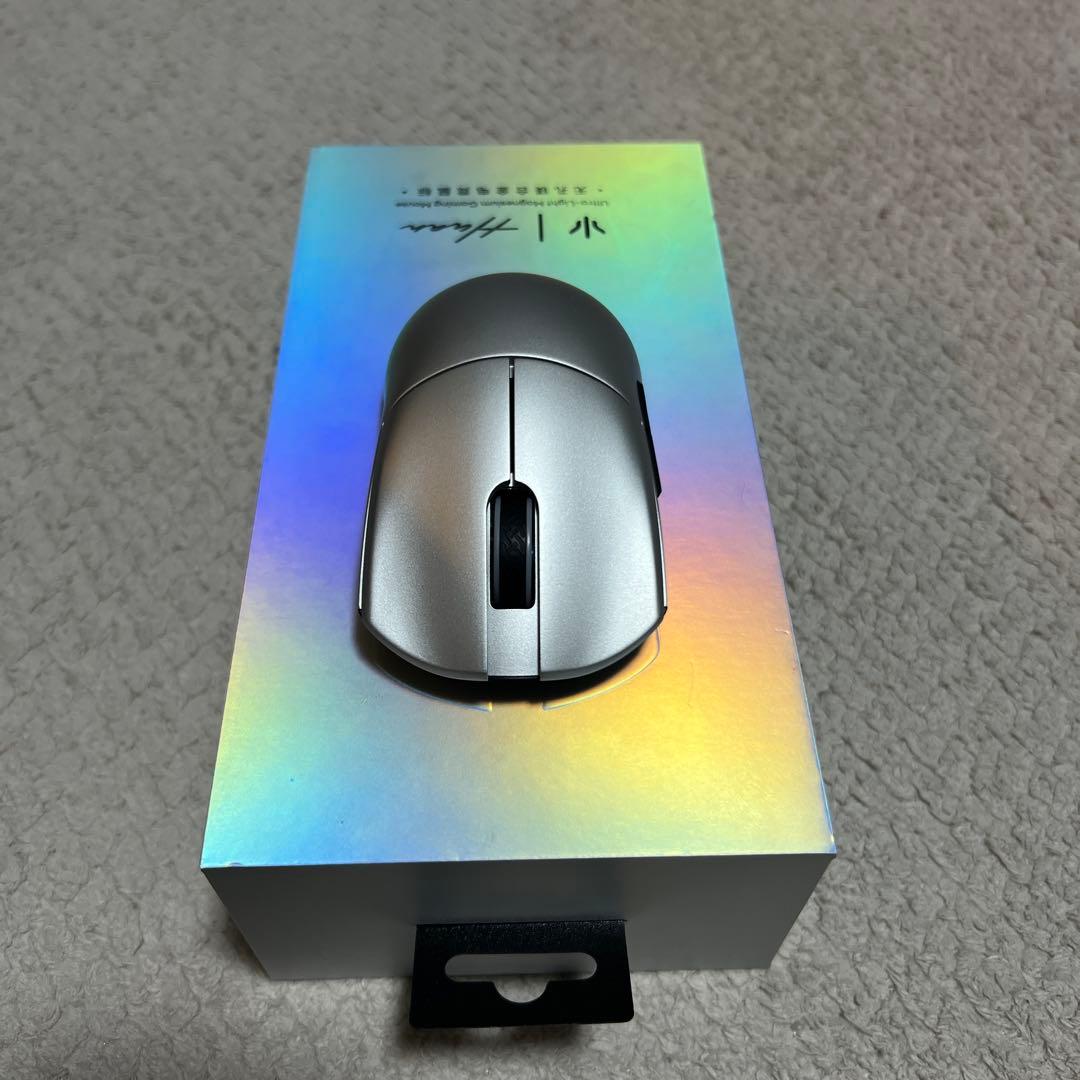 wlmous HUAN シルバー