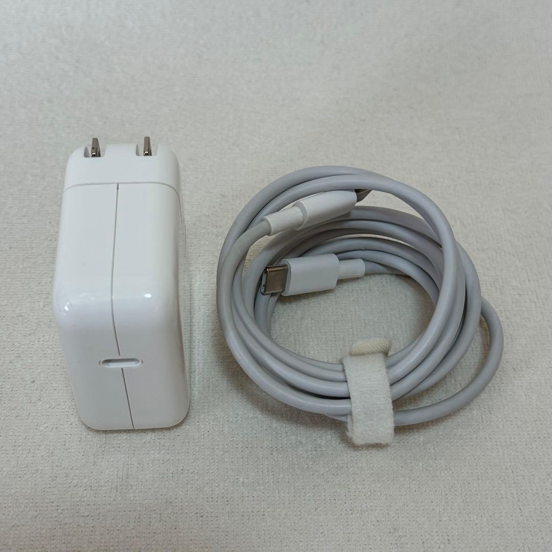 M1 MacBook Air メモリ8GB SSD256GB スペースグレイ