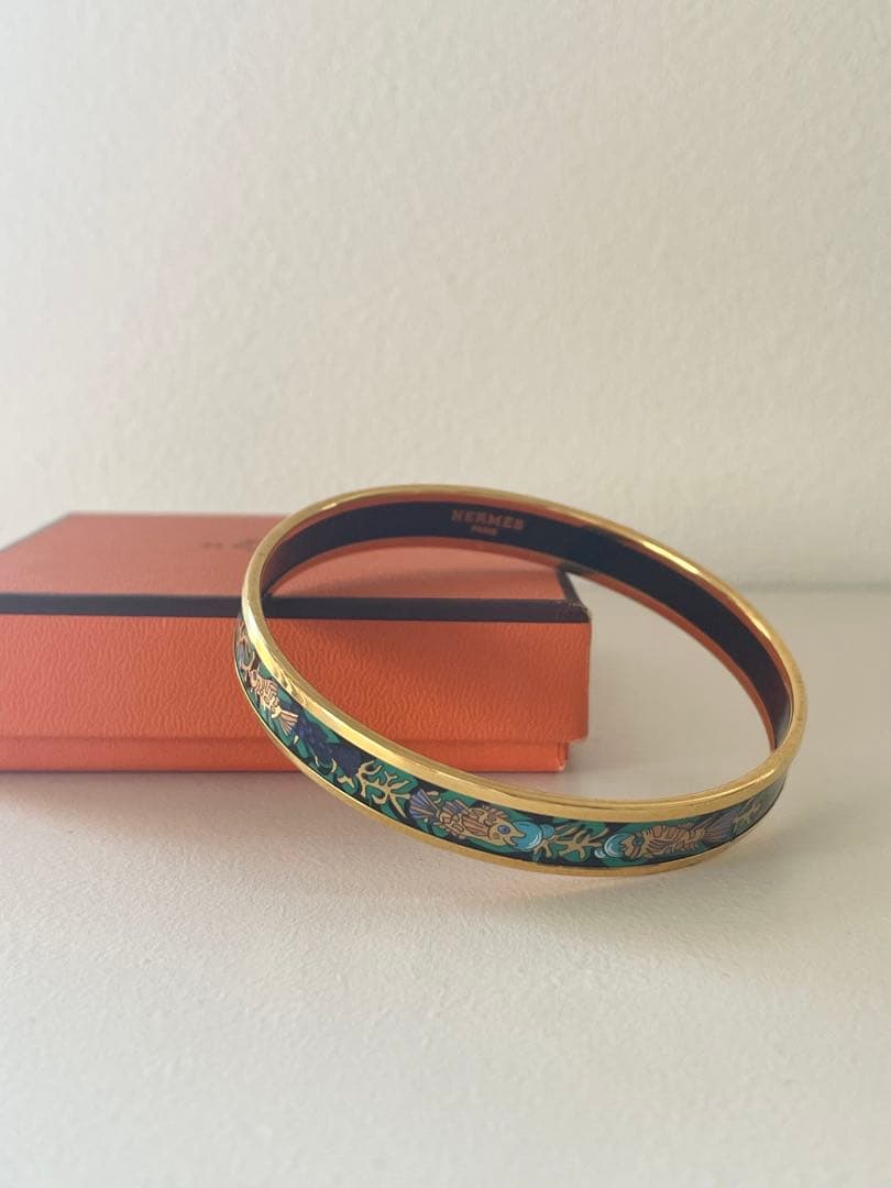 HERMES エマイユ バングル ナロー 魚柄 ゴールド 箱あり