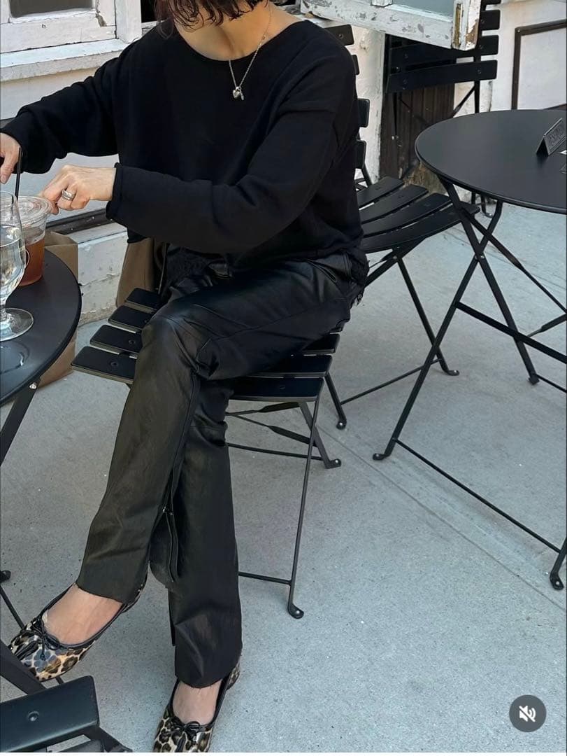 ok.soon new fake leather pants サイズ1