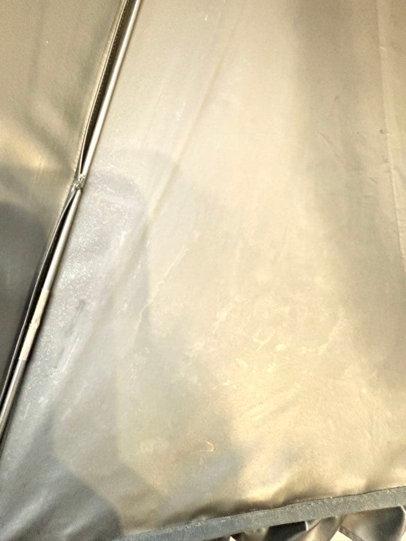 サンバリア100長傘　Mサイズ　フリル付き黒日傘 木製ハンドル