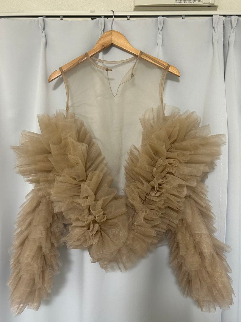 OqiOOipO/オチオドレス チュールトップス ベージュボレロ ドレスアレンジ