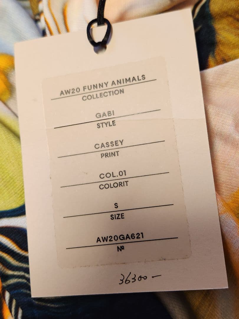 Julia Heuer♡タートルネック長袖トップス　定価36,300円