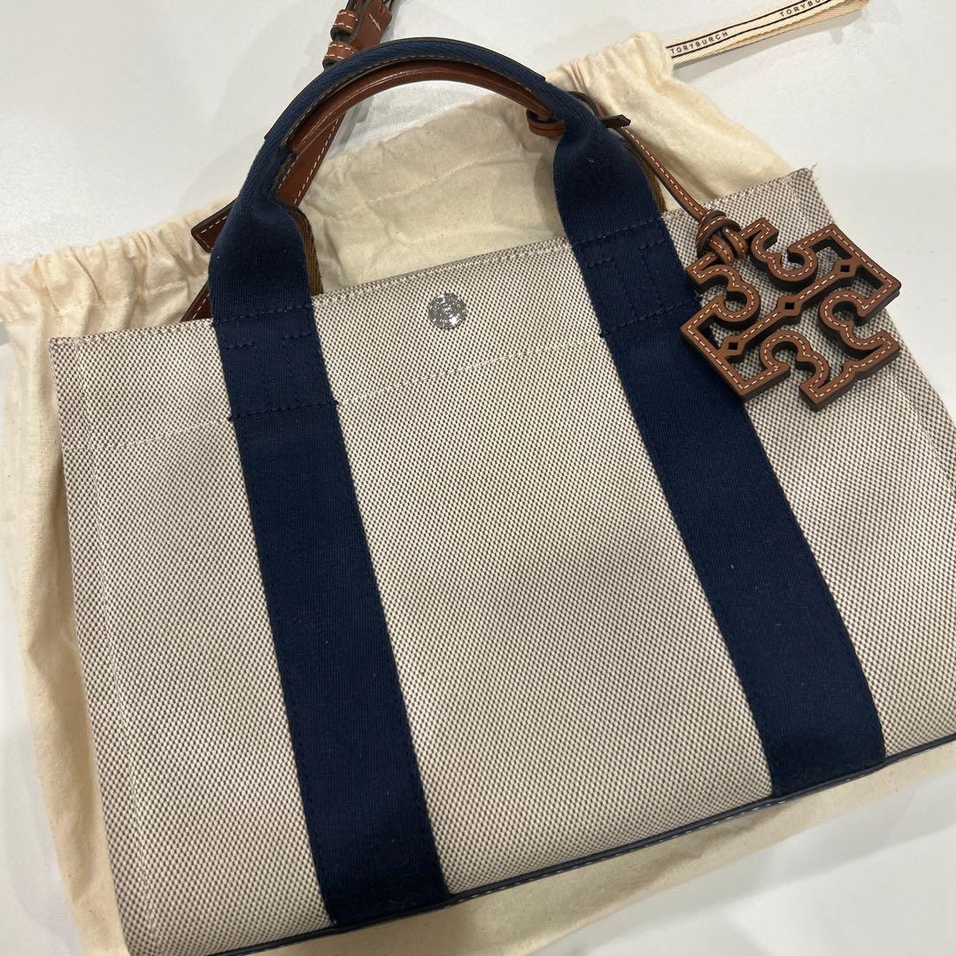 美品　トリバーチバッグ