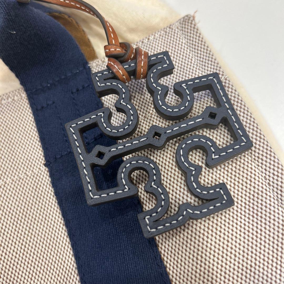 美品　トリバーチバッグ