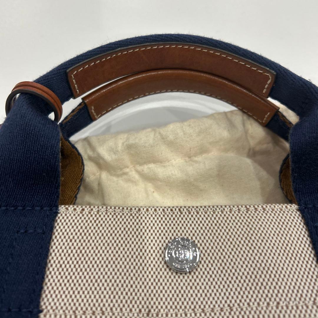 美品　トリバーチバッグ