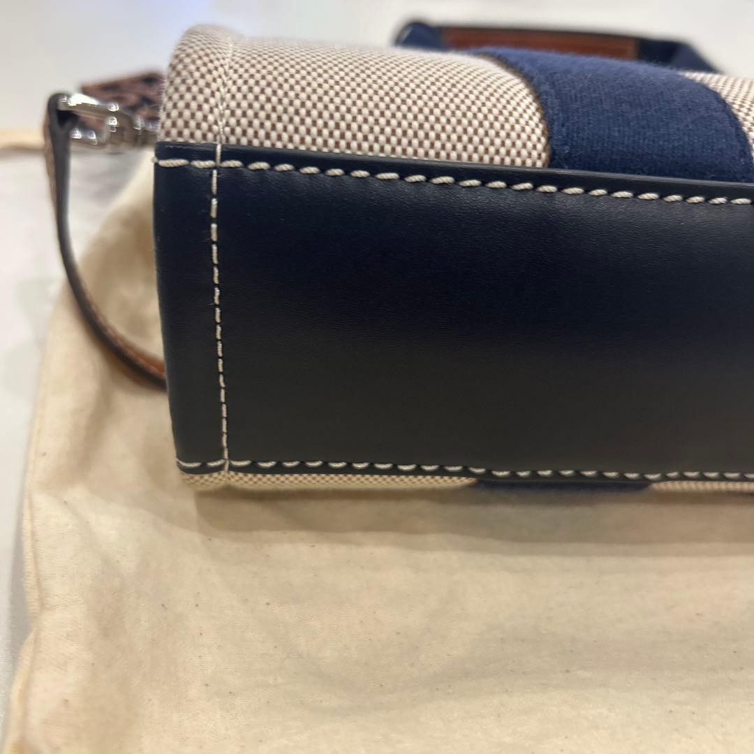 美品　トリバーチバッグ