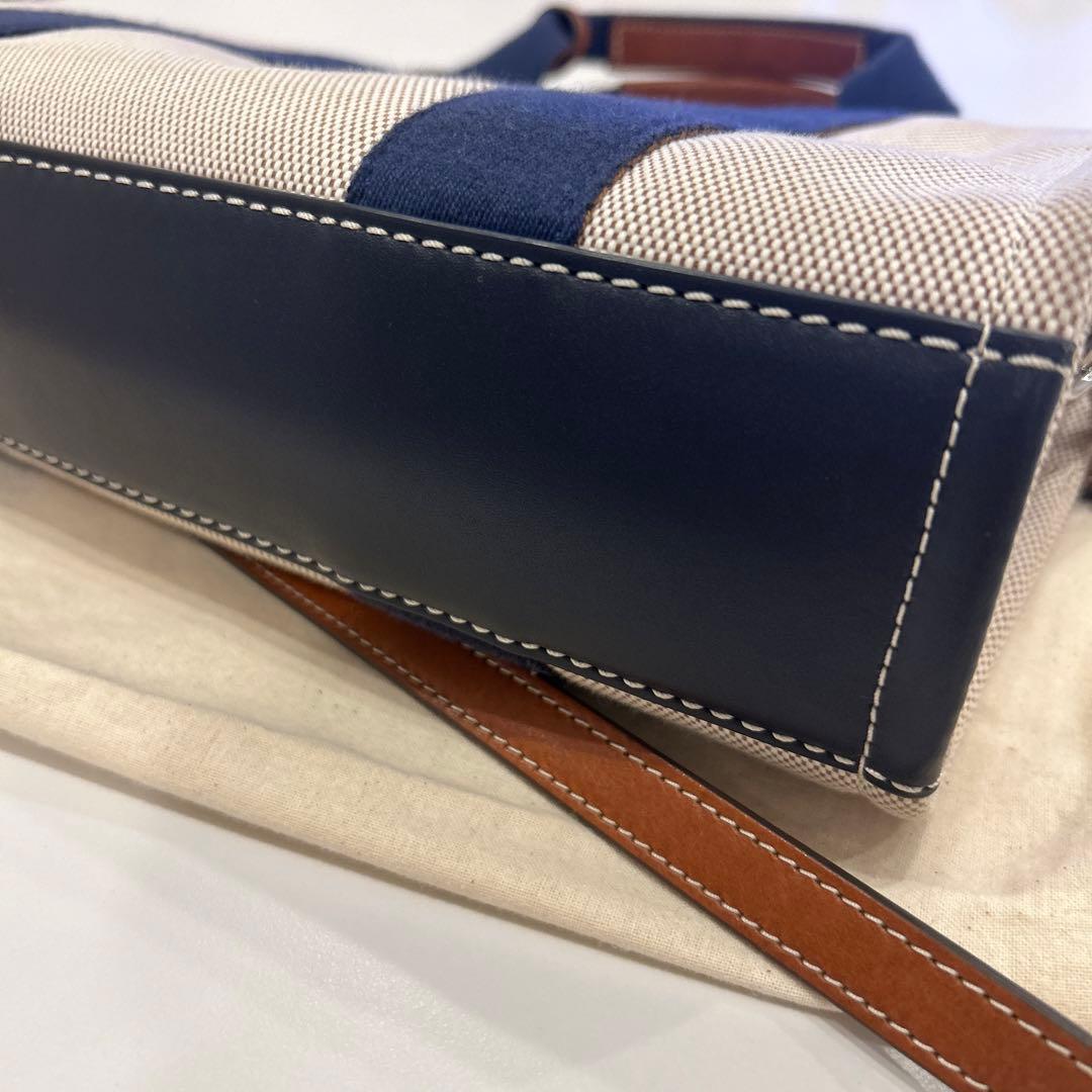 美品　トリバーチバッグ