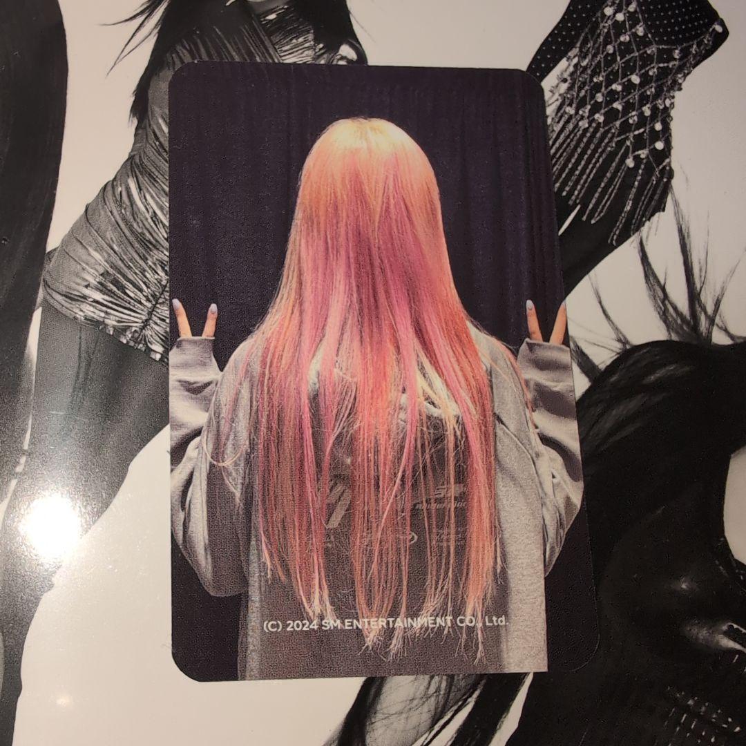 aespa ジゼル whiplash ポップアップ パーカー フーディ トレカ