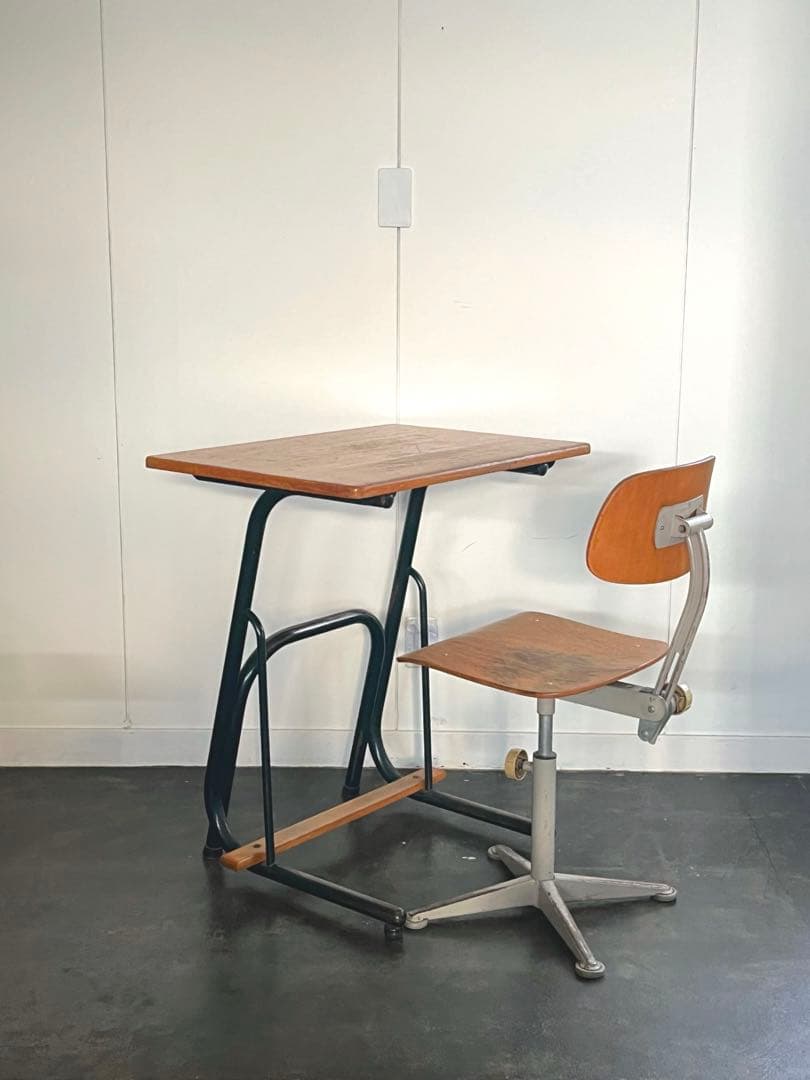 ヴィンテージ インダストリアル デスク テーブル　60s ベルギー