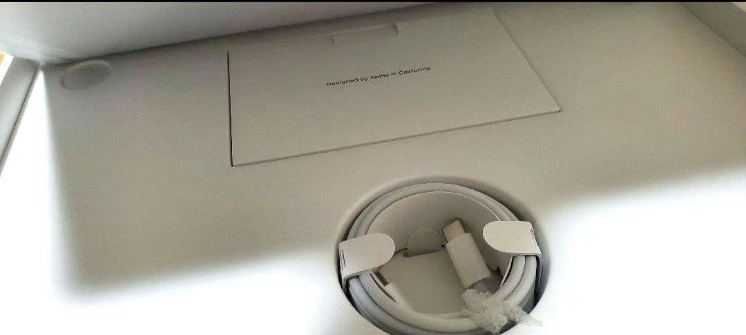 新品未使用　MacBookAir　М1チップ　メモリ16GB SSD256GB