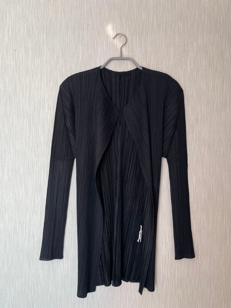 Pleats please ブラックジャケット