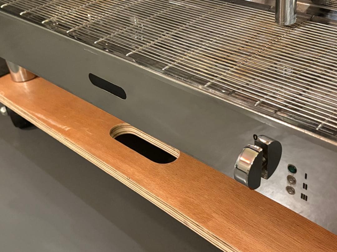 VBM Replica 2gr エスプレッソマシン 三相200V 動作良好