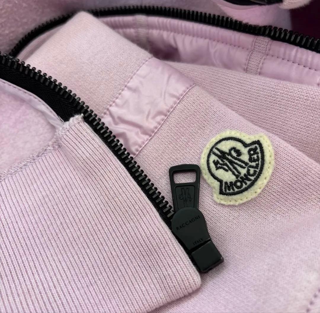 美品モンクレール　ジップアップパーカー　サイズ7 (S)