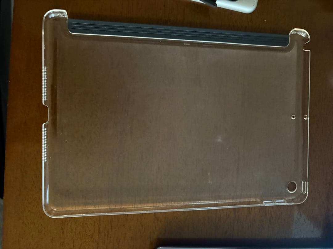 iPad 9世代 セルラー 64g シルバー 本体 (おまけ カバー付き)