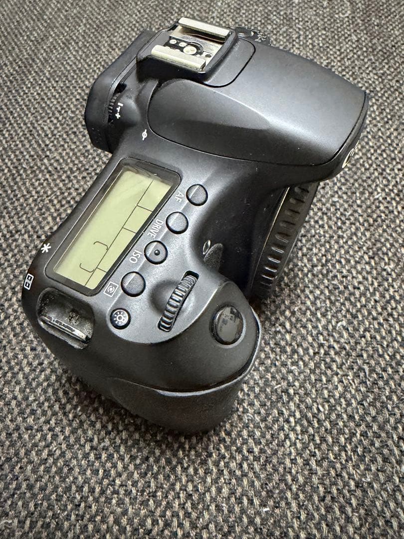 Canon EOS 60D デジタル一眼レフカメラ 本体とレンズ付き