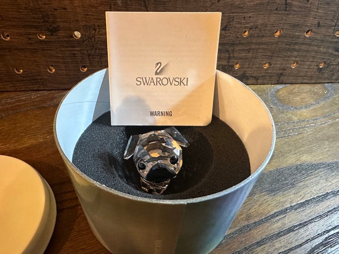 Swarovski クリスタルPUG⭐️