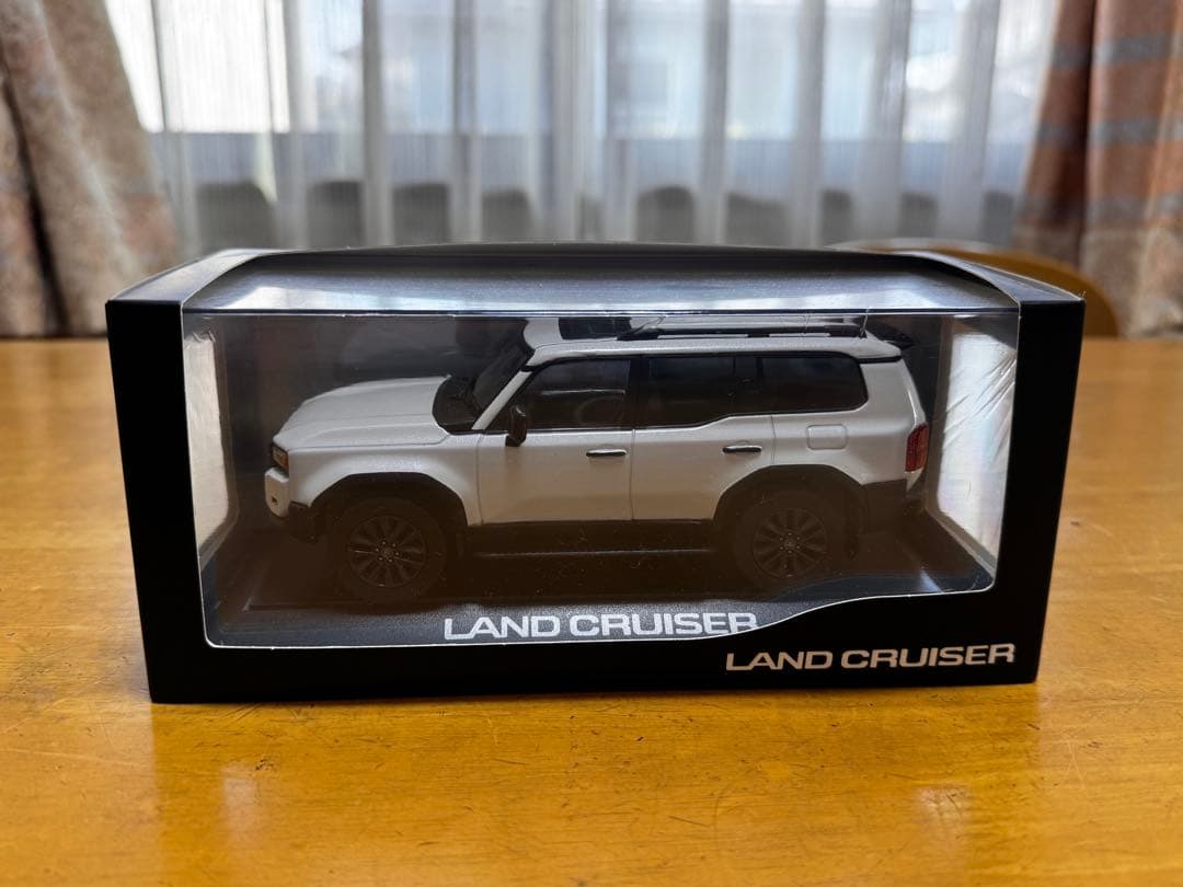 トヨタ ランドクルーザー250ZX 1/30ミニカー