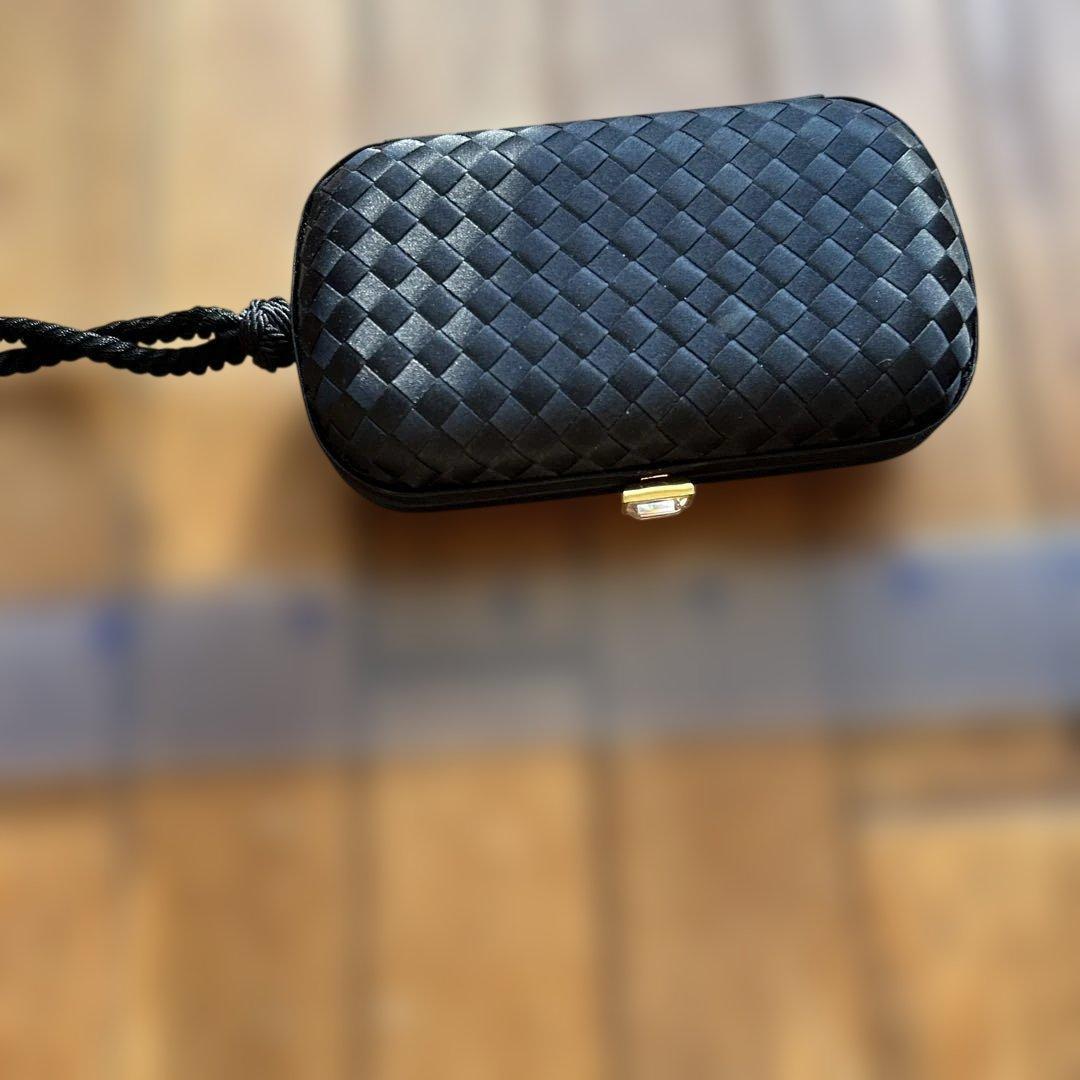 Bottega Venetaブラック 編み込みレザー クラッチバッグ