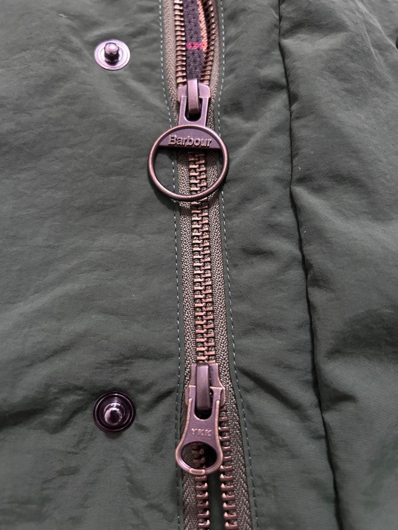 し*る様 25SS【未使用】BARBOURトランスポート GREENユニセックス