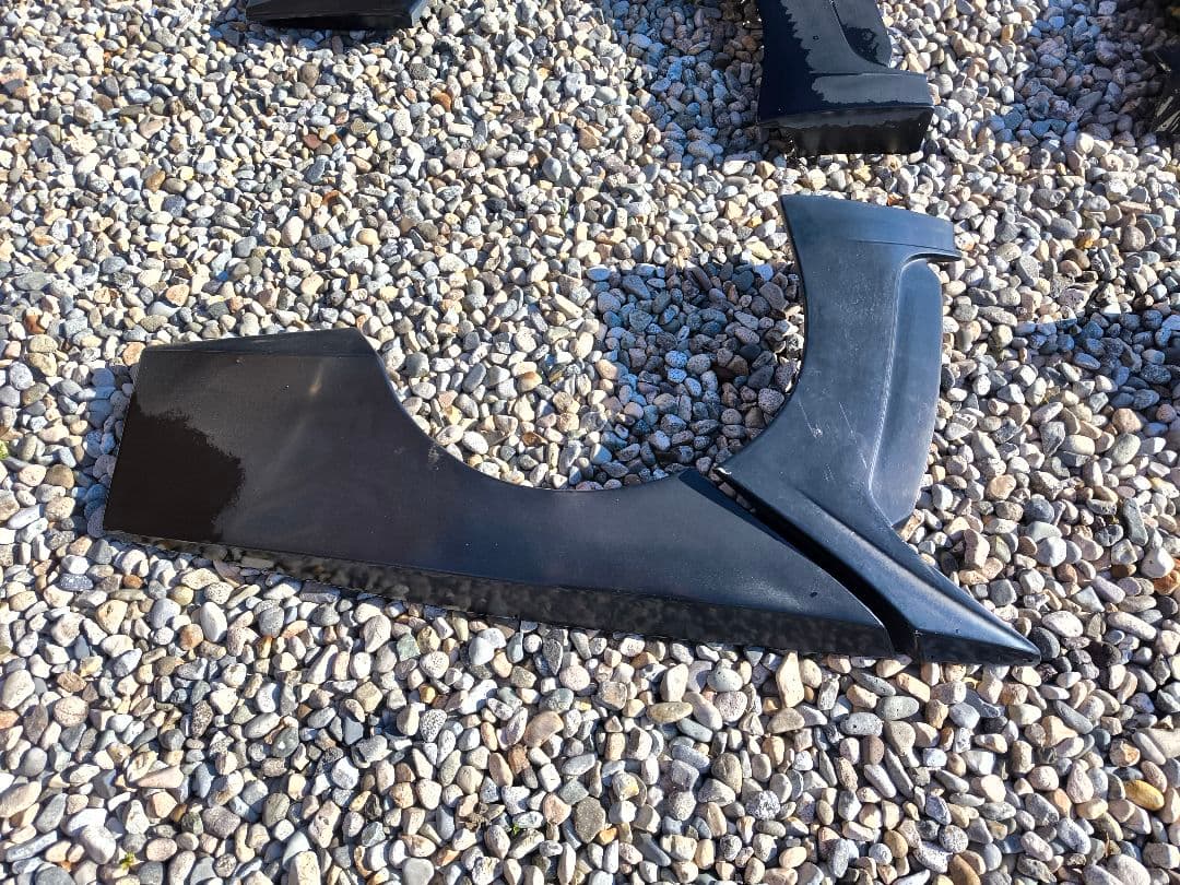 引き取り限定　100系ハイエース　ブリスターフェンダー