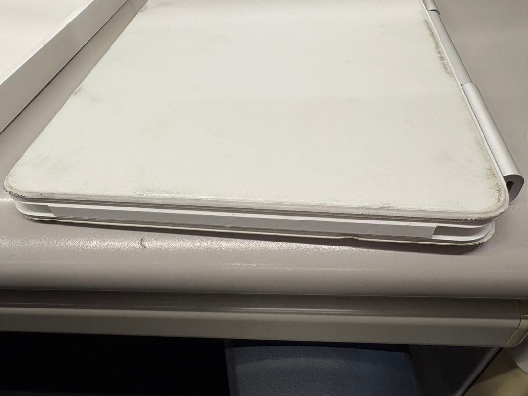 11インチiPad Air(M3)用Magic Keyboard日本語ホワイト