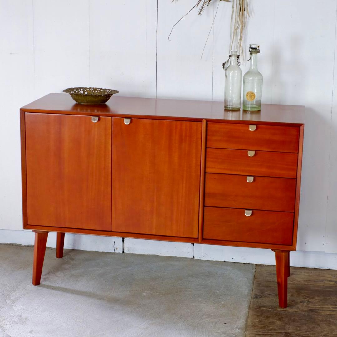 G 新品 北欧 リビングボード キャビネット リビング収納 本棚 飾り棚 天然木