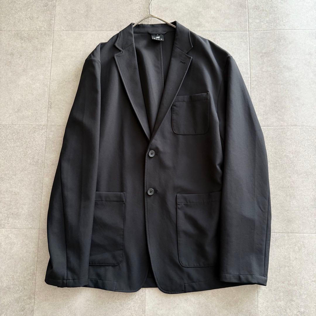 ニューバランス　セットアップ　スーツ　XLサイズ　ジャケット　パンツ　黒