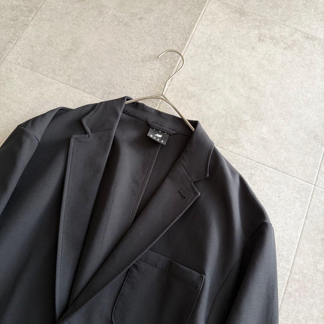 ニューバランス　セットアップ　スーツ　XLサイズ　ジャケット　パンツ　黒