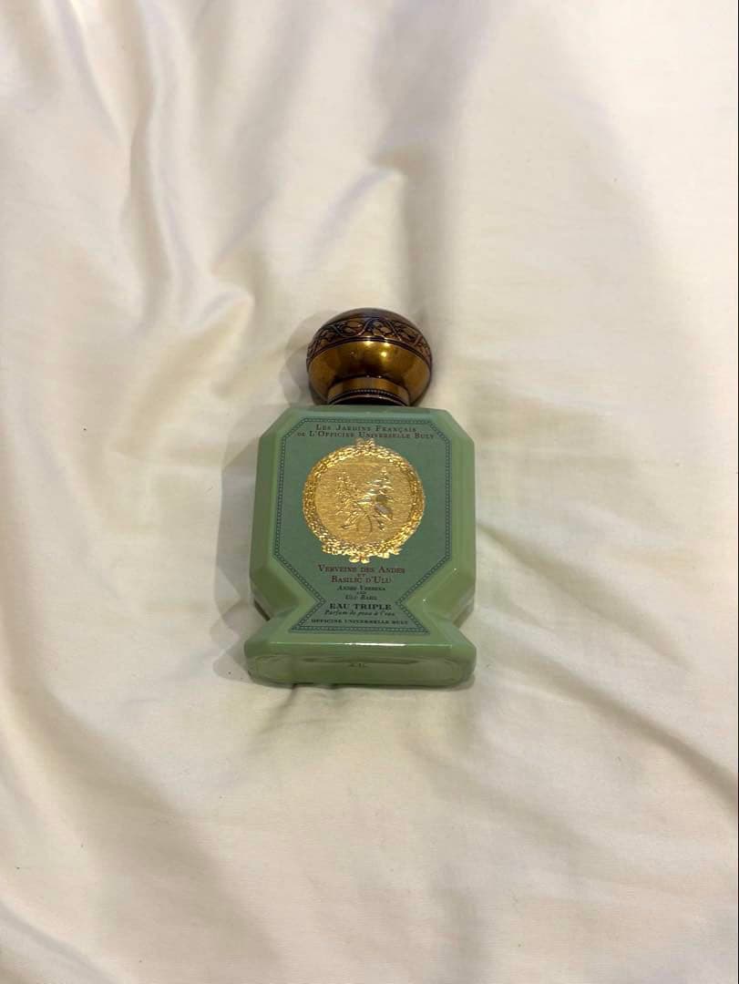 ヴェルヴェーヌ・デザンド・エ・バジリック・ドゥリュの香り