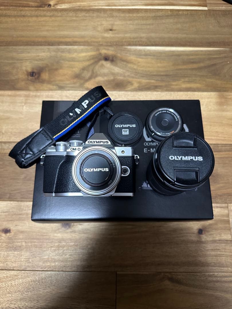 デジタルカメラ OLYMPUS OM-D E-M10 Mark III
