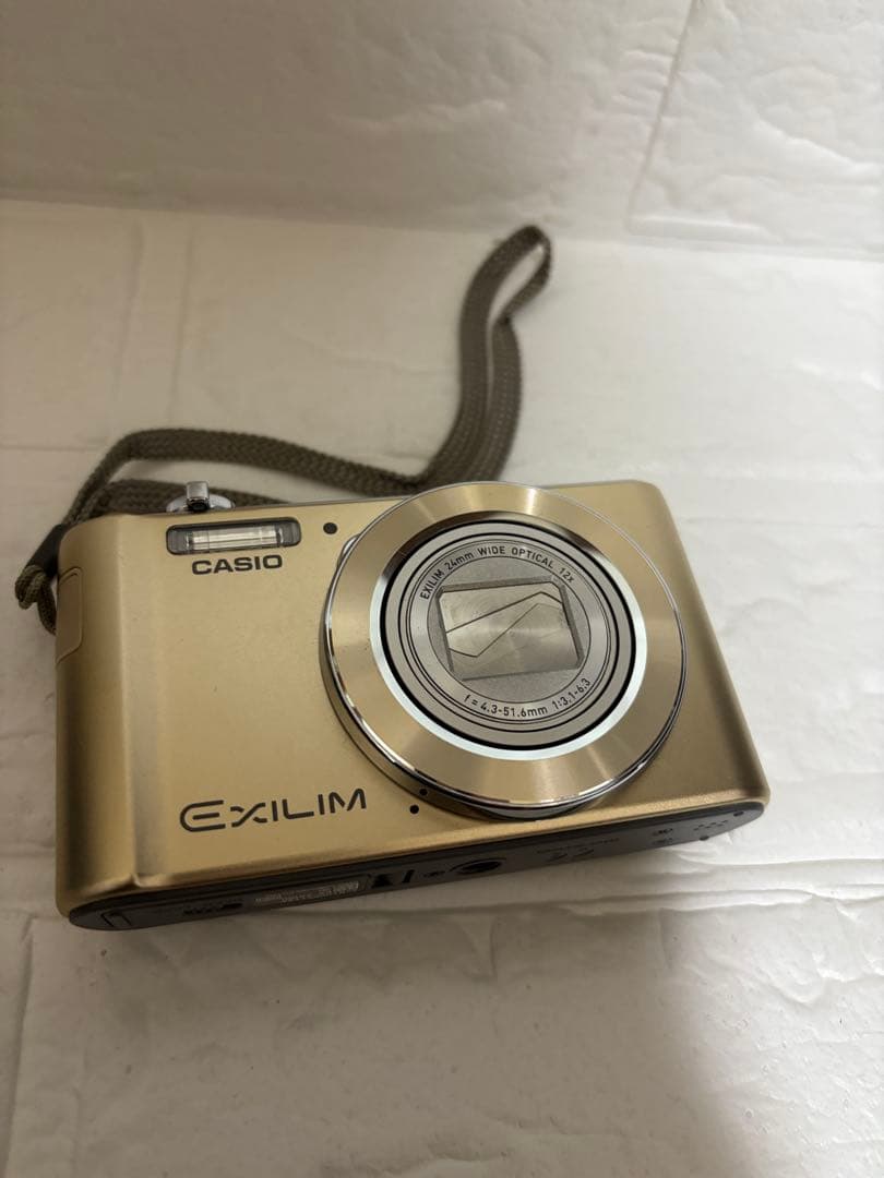 【目立った傷や汚れなし】CASIOEXILIMゴールド コンパクトデジタルカメラ