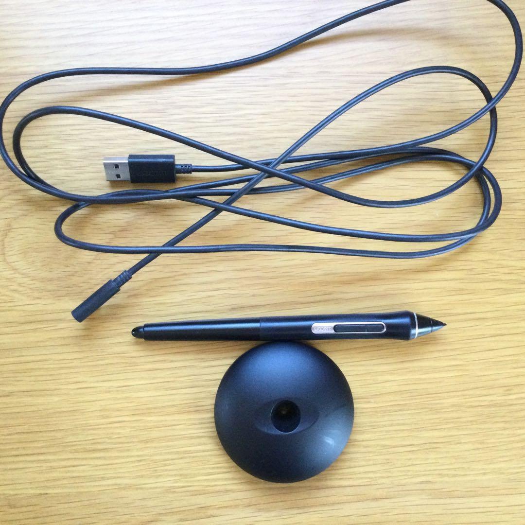 Wacom Intuos Pro M PTH-660 ペンタブレット