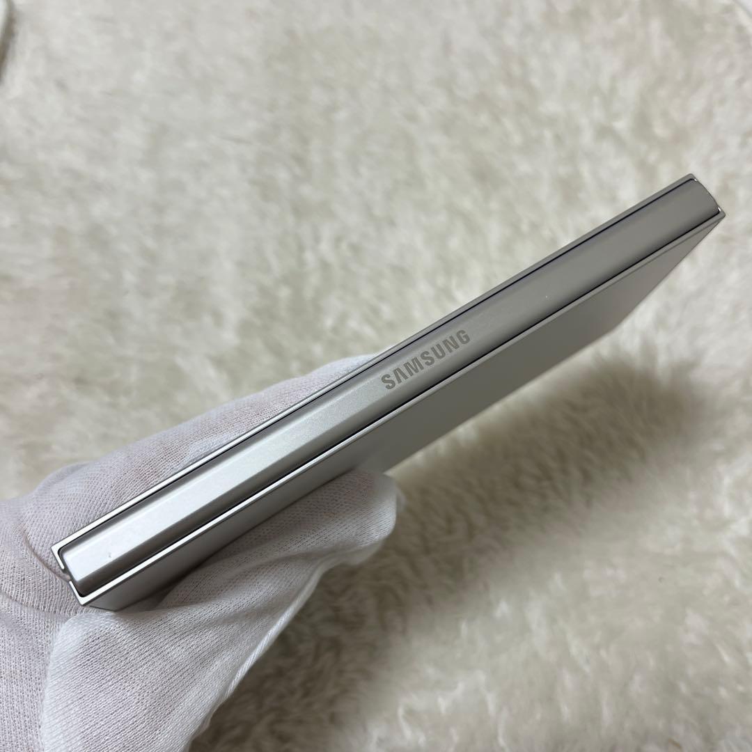 Galaxy Z Fold6 256GB 日本版 SIMフリー o21