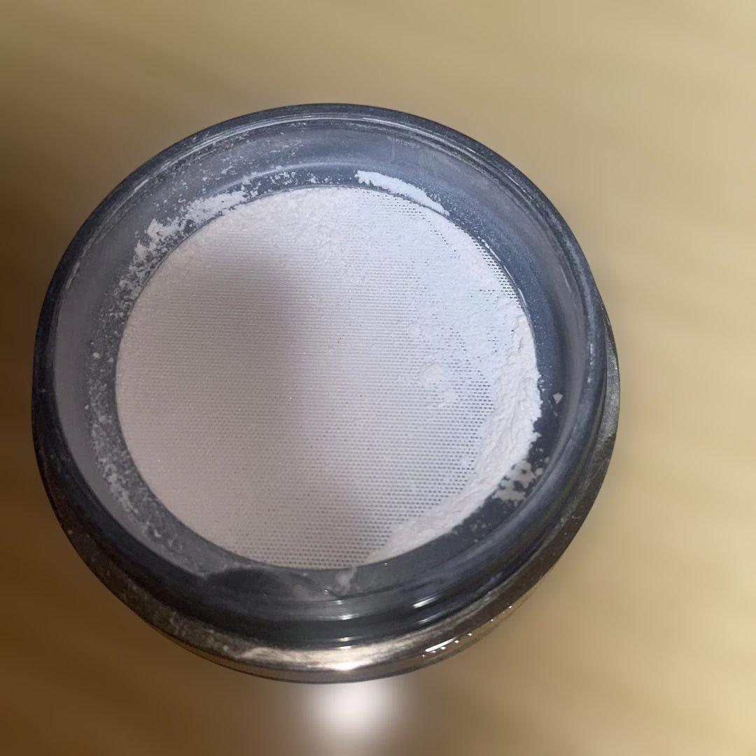 クレドポーボーテ　プードルトランスパラントｎ　Ｍ　1 ライト　フェイスパウダー