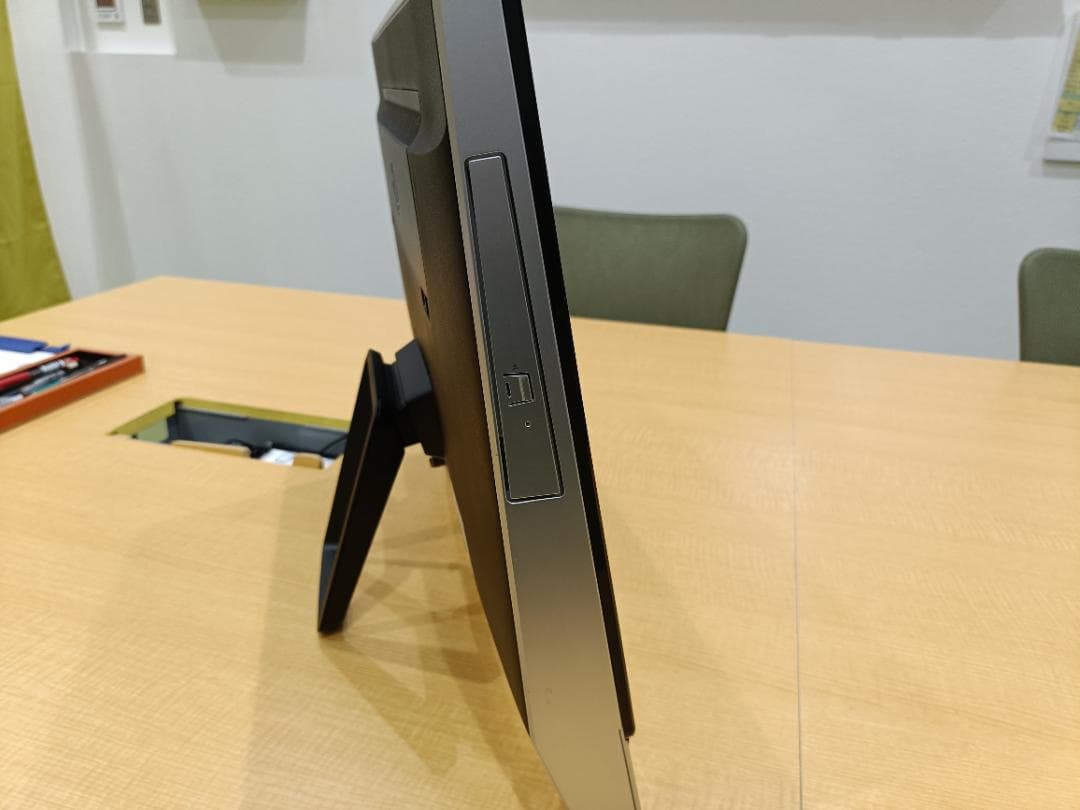 富士通 テレビ付き一体型 i7 Windows11 Office 新品SSD