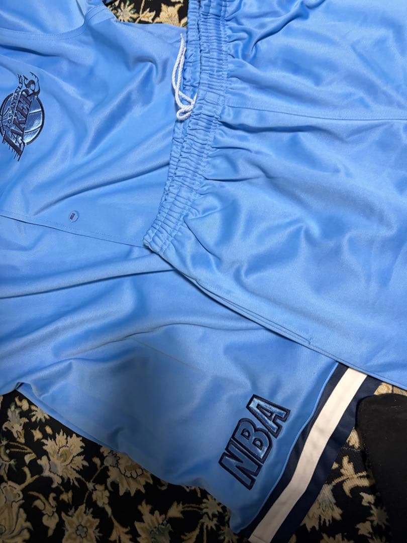 バウワウ着用　NBAレイカーズセットアップ水色　FUBU rocawear