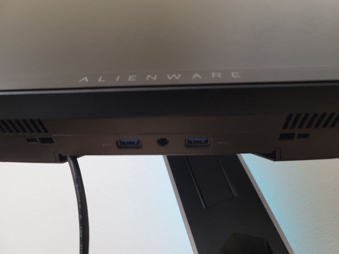 まっくす　Dell ALIENWARE AW2720HF 27インチ