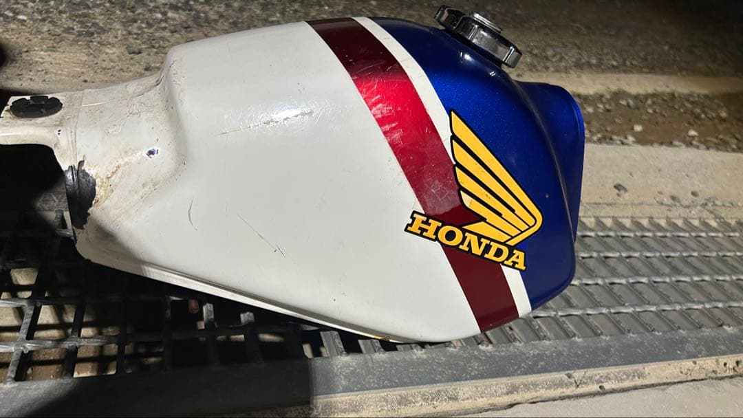 HONDA FTRタンク