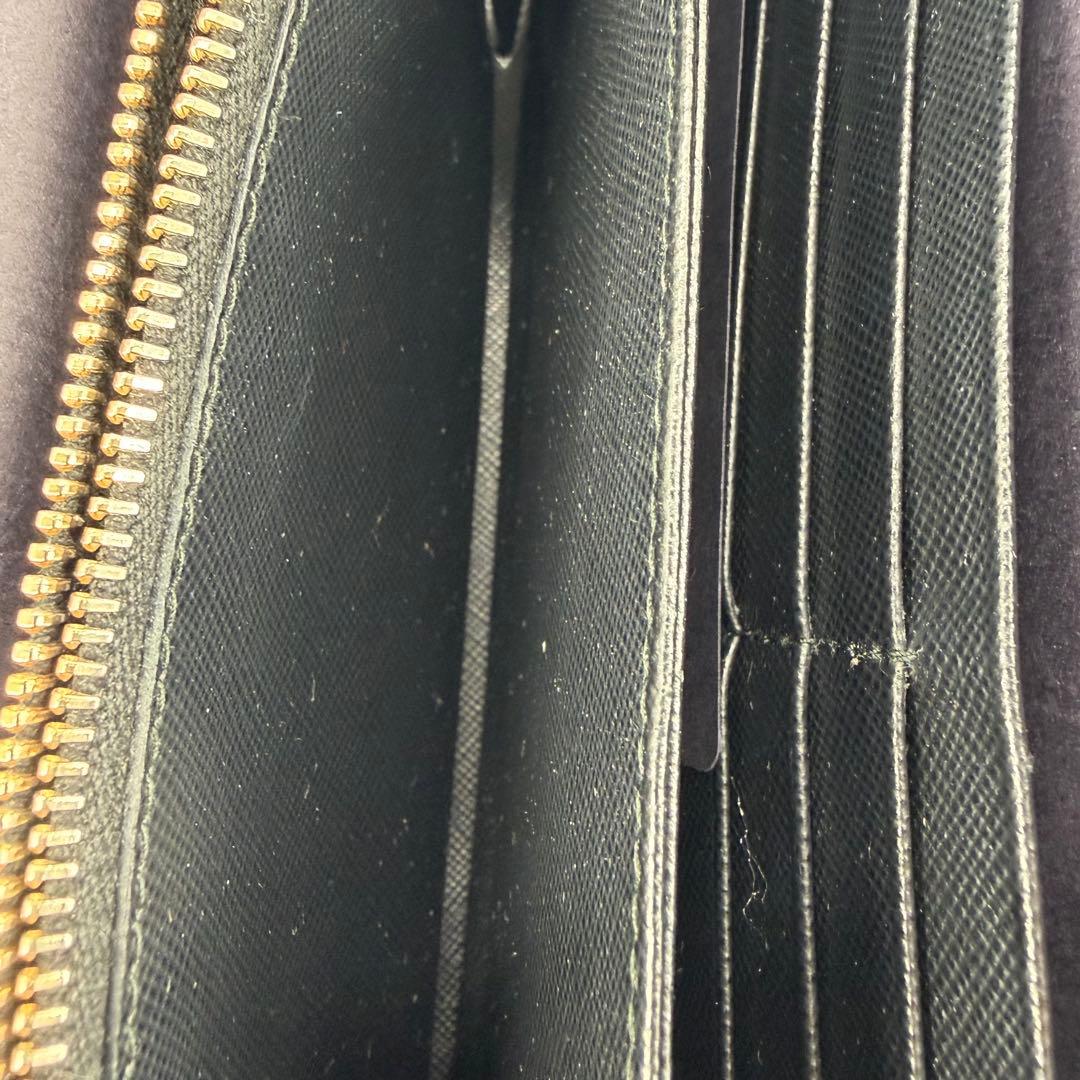 PRADA サフィアーノレザー 長財布 ブラック　フィオッコ　ラウンドファスナー