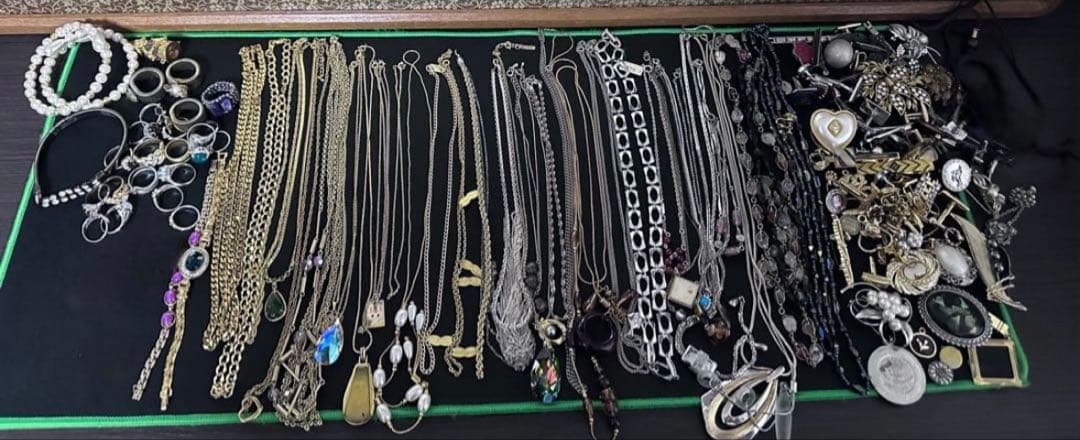 モ*カ様 遺品整理　アクセサリーまとめ　k18刻印有無混在・素材不明