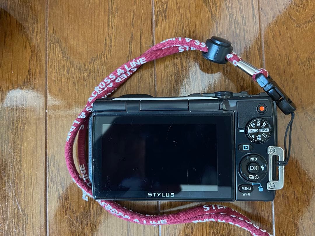 OLYMPUS Tough デジタルカメラ 15m防水