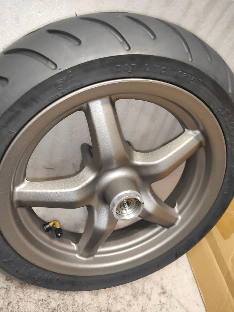 未使用品 3型 1YP シグナスX 純正前後ホイール タイヤ付き