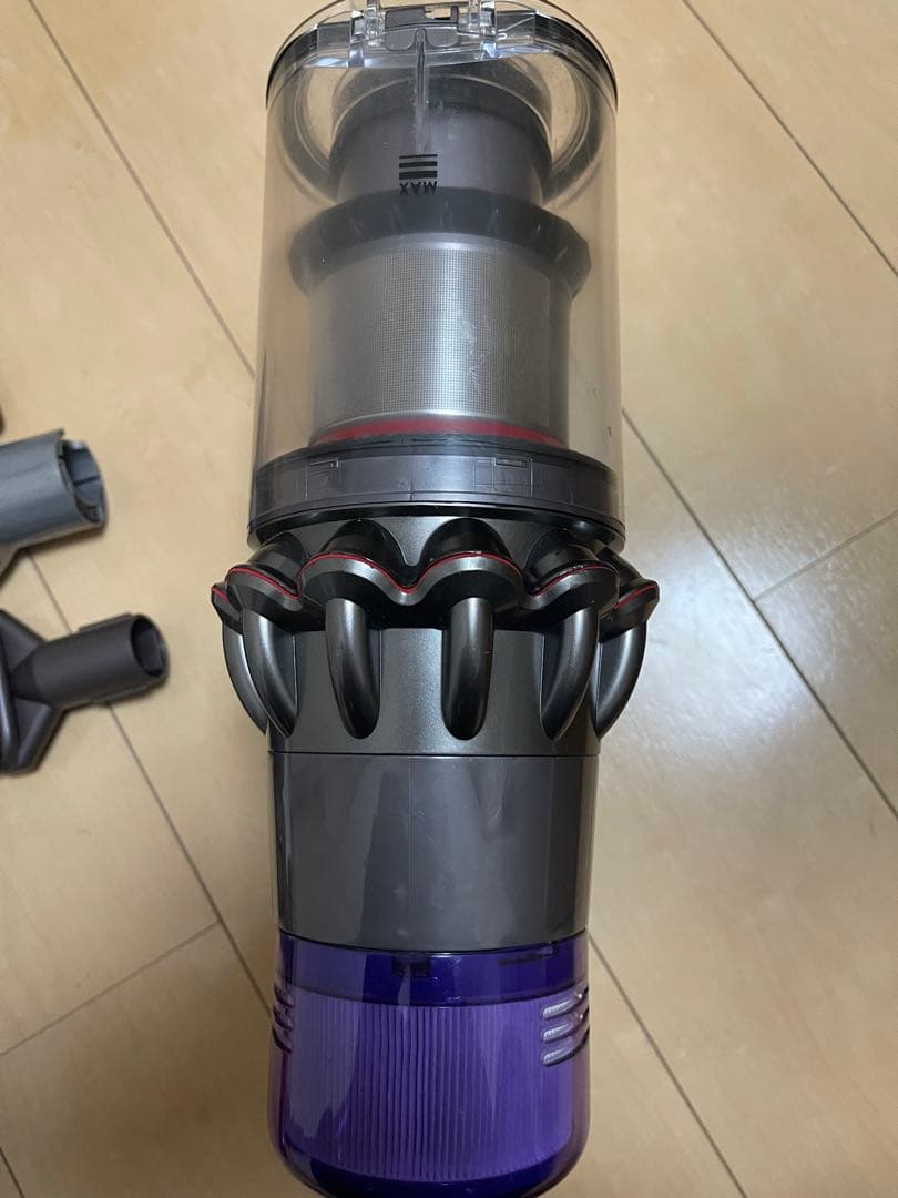 【美品】Dyson V11 Fluffy コードレス掃除機エコー６6分