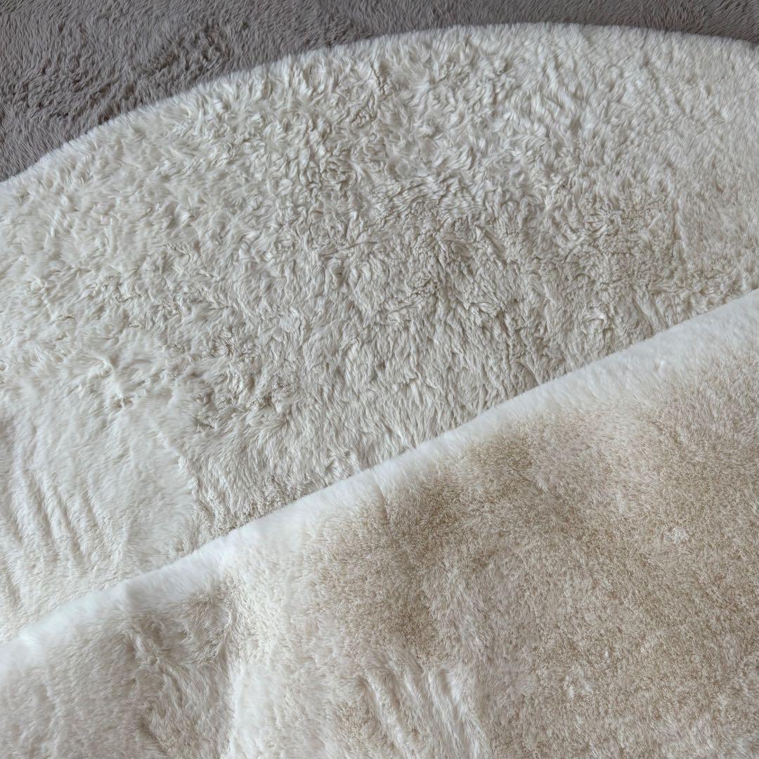 ニトリ　ラグ　カーペット　直径180cm ウサギラグ3