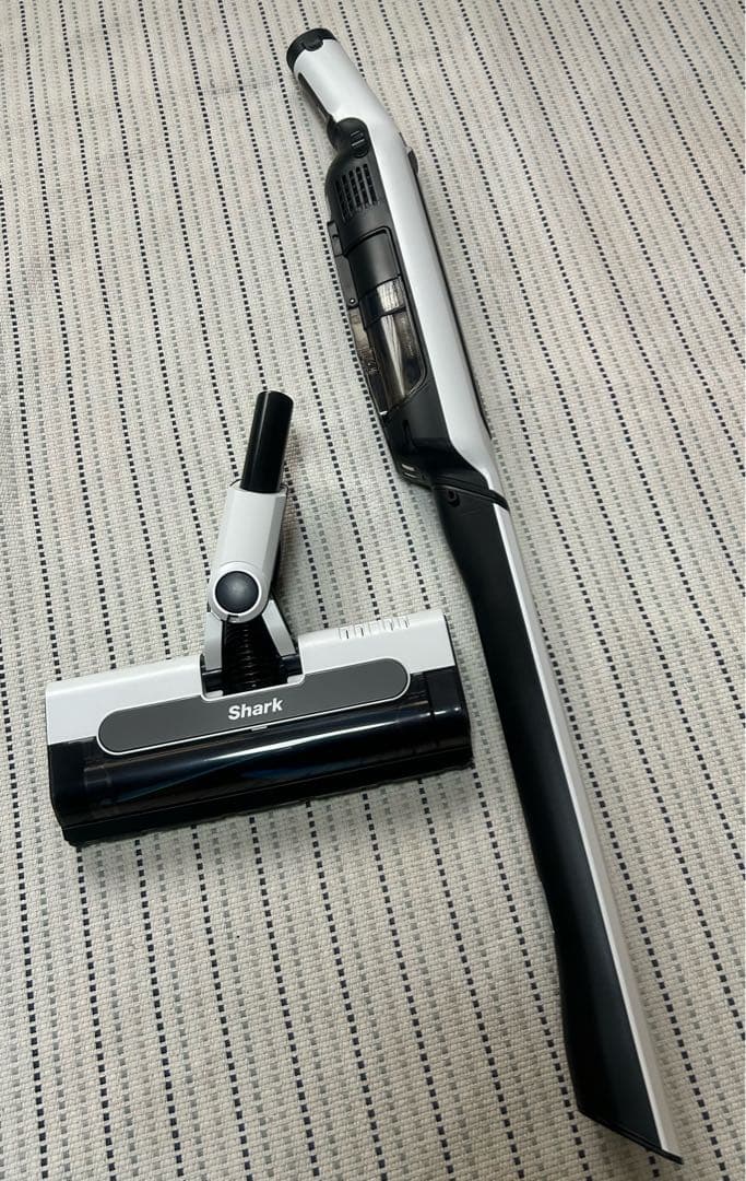 SHARK コードレススティッククリーナー CS150JAE ホワイト
