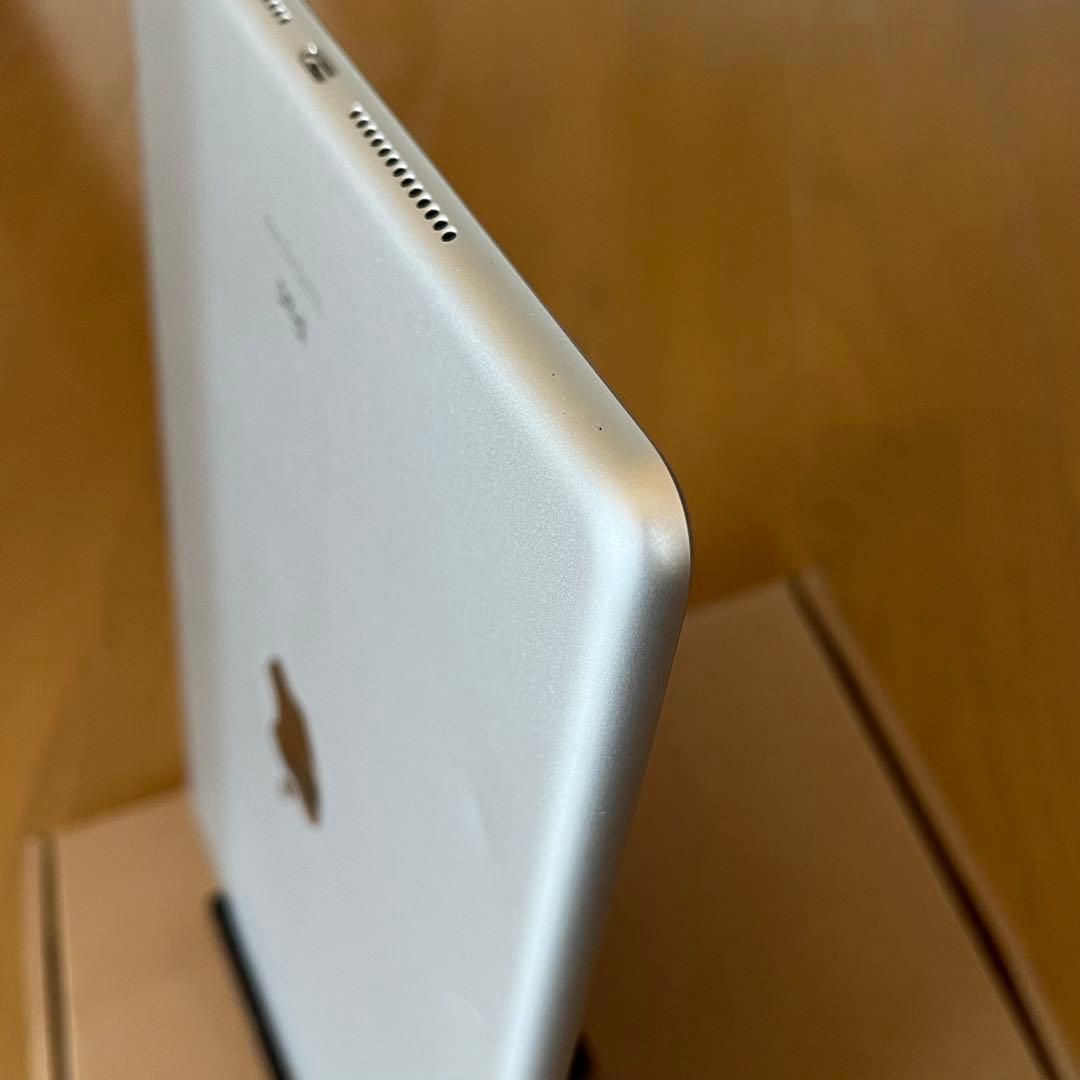 Apple iPad シルバー第９世代wi-fiモデル64gbバッテリー90%