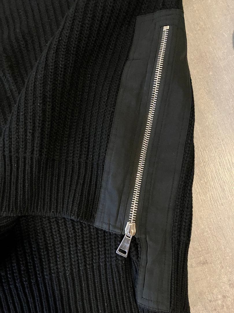 Moncler モンクレール　サイドジップデザインのざっくりニット　メンズ