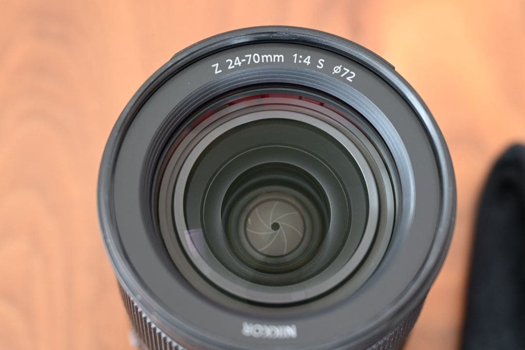 Nikon 24-70mm f/4 S ズームレンズ
