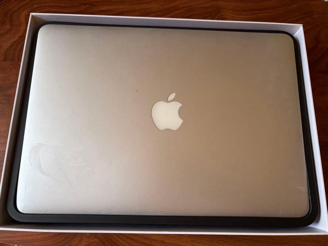 Apple MacBook Air 13インチ 2012